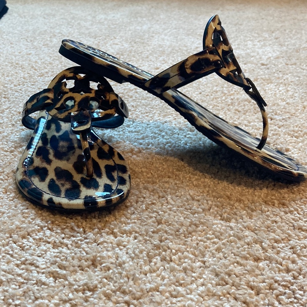 Tory Burch leopard print patent sandal. Size 7.5
